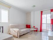 INTERIOR, HAY PISOS QUE TE LLEGAN AL INTERIOR