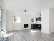 Inverness Mews, Galleons Lock, 2 Bedroom Flat