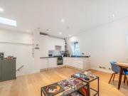 Inverness Terrace, Bayswater, 2 Bedroom Flat