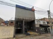 INVERSIONISTAS: TERRENO EN AVENIDA COMERCIAL – 208.6 M²,...