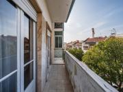 Investimento em Benfica: T2 arrendado a inquilina...