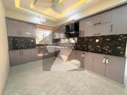 Designer 10 Marla Amazing House For Sale in Bahria Phase...