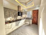 Investor Price Park Face 7 Marla Luxury House For Sale...