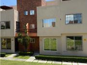 INVIERTE CASA SEMINUEVA MODERNA EN VENTA CON SEGURIDAD...