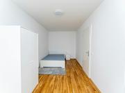 Inviting double bedroom in a 4 bedroom flat near...