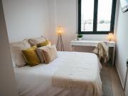 Inviting double bedroom near Parc del Poblenou