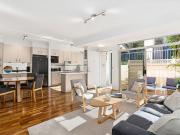 Inviting modern apartment in prized lifestyle pocket