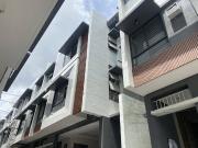 Inviting modern townhouse FOR SALE in Project 8 Quezon...