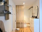 Neuwertige 2 Zi Wohnung mit großer Terrasse!