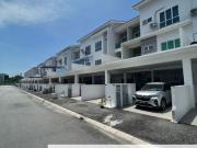Ipoh botani gated guarded partial furnished upper unit...