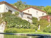 IRREPROCHABLE VILLA PROVENCALE OUVRANT SUR UNE VUE MER ET ES