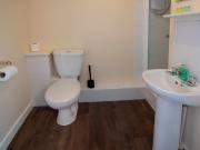 Irvine Riverside Guesthouse Triple Room Has a Place