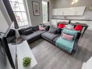 Irvine Street L7, 4 bed shared accommodation to rent,...