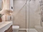 Isena 1 bedroom and balcony at École Militaire