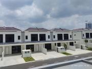 Iskandar Puteri Eco botanic New Intermediate Unit