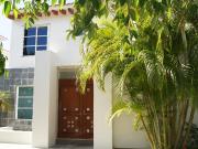 ISLA DORADA HERMOSA CASA EN VENTA