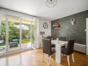 Issy les Moulineaux Deux pièces de charme avec jardin