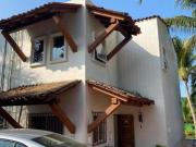 Ixtapa Zihuatanejo En venta casa privada con piscina 3...