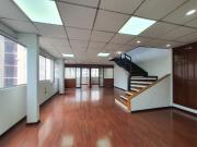 Iñaquito, Oficina Duplex en Renta, 140m2, 6 Ambientes