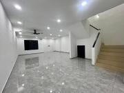 Jalan Lanjut 2Stry With Fully Renovated Extended Kitchen