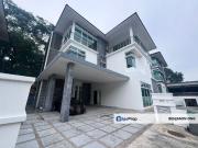 Jalan Straits View 8