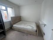 James Avenue, Dagenham, Essex RM8, 3 bedroom semi...