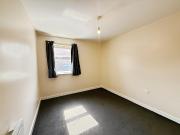 James Court, Hemsworth WF9 2 bed ground floor flat to...