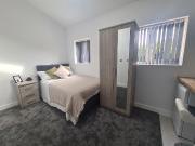 James Road, Oldbury, Birmingham B69, Room to rent, £625...