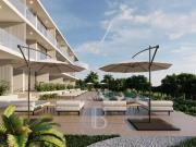 Jardim e piscina no Algarve