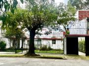 Jardines de San Mateo – Casa en Venta para Actualizar