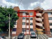 Jardines del Country Amplio departamento nivel 4