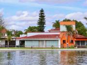 Jardines del lago