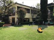 Jardines del Pedregal, amplia residencia de una sola...