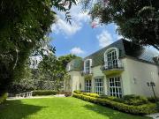 Jardines del Pedregal: Casa con Alberca, amplio jardín y...