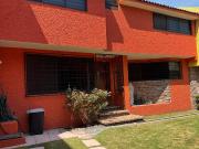 JARDINES DEL SUR AMPLÍA Y FUNCIONAL CASA