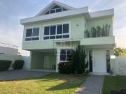 JBB67106 Locação Espetacular casa no Condomínio...