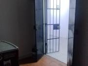 JC LOCAL EN PRIMER PISO CON BUENA UBICACION...