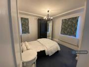 Jean House, London, SW17 2 bed flat to rent £1,950 pcm...