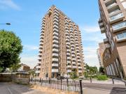 Jefferson Plaza, London E3, 2 bed flat to rent, £2,600...