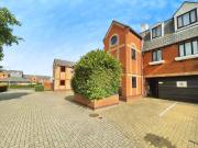 Jetty Walk, Grays, RM17