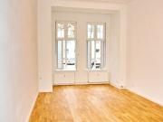 Jetzt einziehen: 2 Zimmer mit Tageslichtbad + Badewanne...