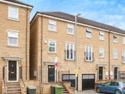 Jilling Gardens, Earlsheaton, 4 Bedroom End