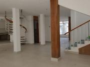 Jipijapa, Casa Comercial en Renta, 450m2, 10 Ambientes