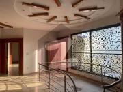 Johar town upper portion for office use near expo center