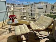 Joli appartement rénové à deux pas des plages à Cannes!...