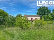 Joli corps de ferme avec dépendances, dans son jus,...