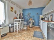 JOLI DUPLEX, COMMERCES ET ÉCOLES À PIEDS, 3 CHAMBRES,...