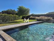 Joli modern Maison très Calme avec grande Piscine...