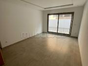 Joli studio vide avec terrasse à Maarif extension