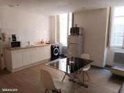 Joli T1 centre ville Nîmes, vendu loué et meublé